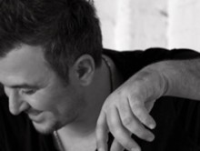 ΑΠΟΚΛΕΙΣΤΙΚΟ PRE-RELEASE ΣΤΟ DEEZER ΑΝΤΩΝΗΣ ΡΕΜΟΣ “Η ΚΑΡΔΙΑ ΜΕ ΠΗΓΑΙΝΕΙ ΕΜΕΝΑ”